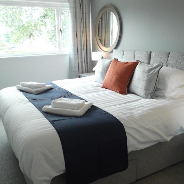 The Berwick - 3 Bed Townhouse near Birmingham Airport NEC & Genting, Birmingham