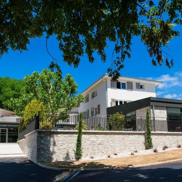 Le Cottage de Clairefontaine, hotel in Chonas-lʼAmballan