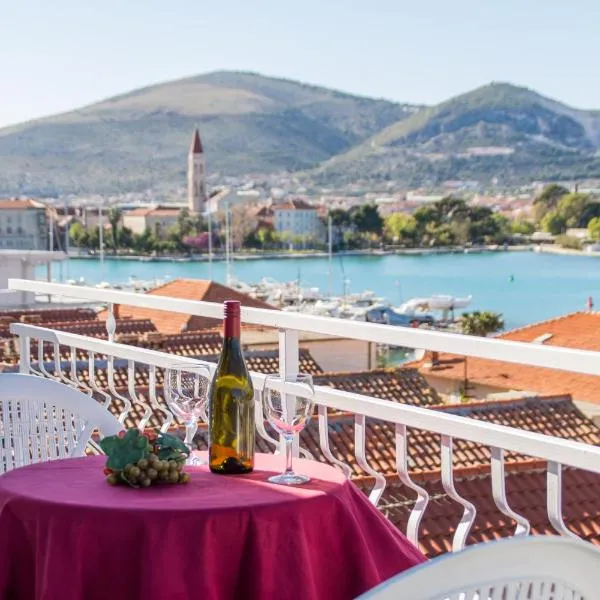 Villa Jadran Trogir ćiovo, hotel en Trogir