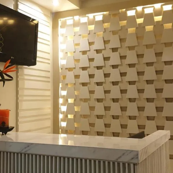 RNR Suites, hôtel à Legazpi