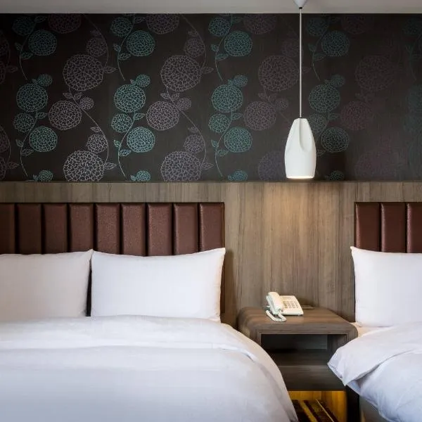 JUNG-ZAW BUSSINESS HOTEL, hotel in Taichung