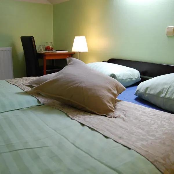 Rooms Hiša Divino, hotel en Ptuj