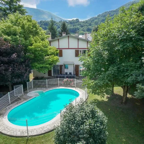 Grand Gîte Saint-Lary centre pour 15 pers. pouvant accueillir jusqu’à 17 pers., hotel in Saint-Lary-Soulan
