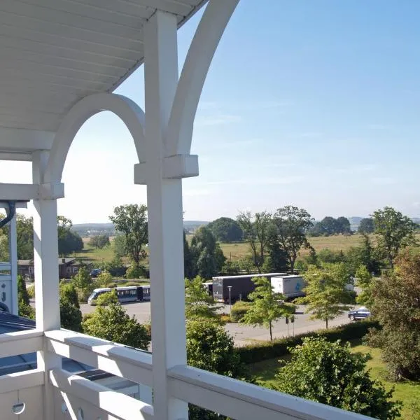 Rügen Vilm mit Seeblick und Sonnenterasse, hôtel à Sellin