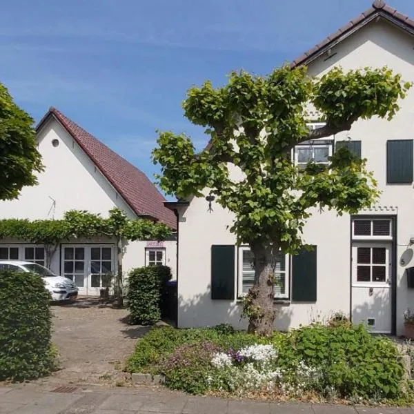 De Slaapmus, Hotel in Boven-Leeuwen