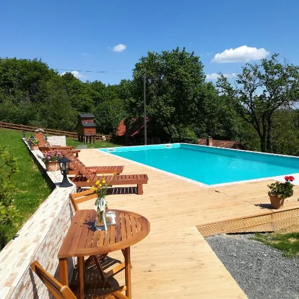 Grebengradska Medna Hiža, Hotel in Donje Makojišće