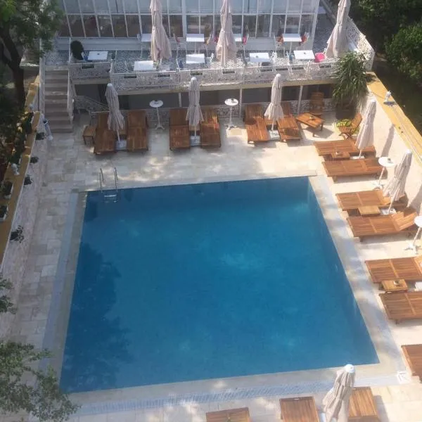 Buyukada Cankaya Hotel, хотел в Буюкада