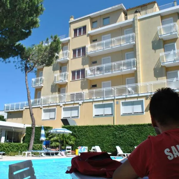 Hotel Bahama, hotel in Rimini