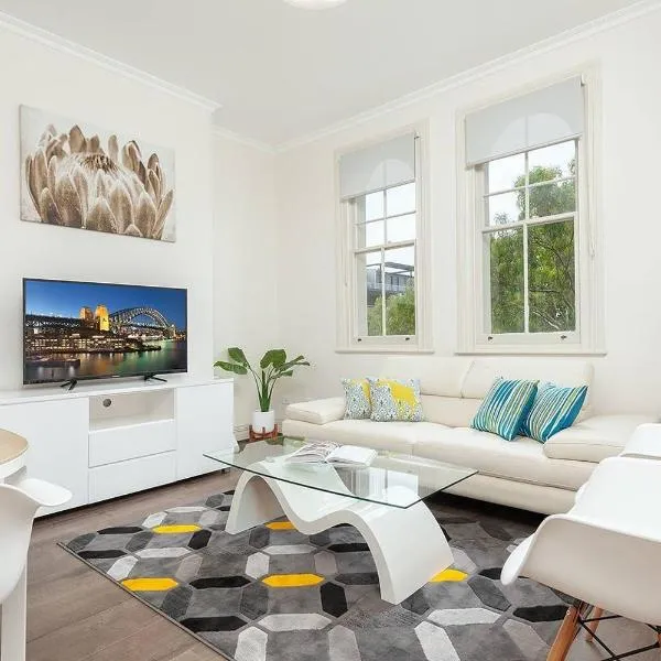 STUNNING SYDNEY HOME 1，位于悉尼的酒店