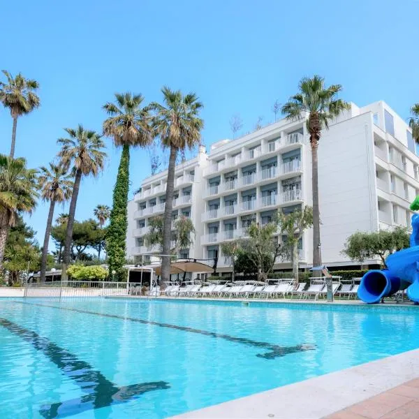 Hotel Relax Family & Spa, מלון בסן בנדטו דל טרונטו