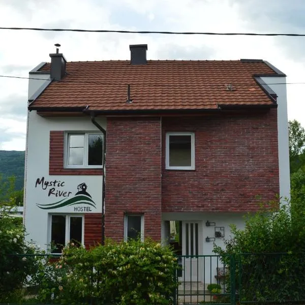 Mystic River Design Hostel, hotel in Bajina Bašta