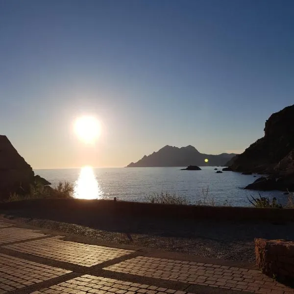Le monte rosso, hotel in Porto Ota