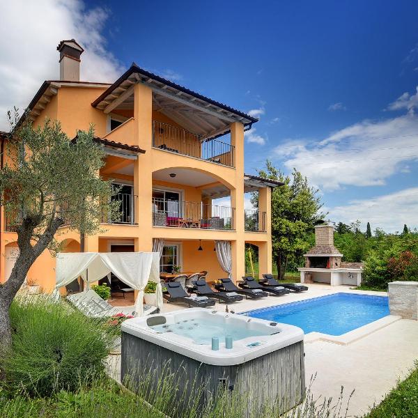 Villa Ari