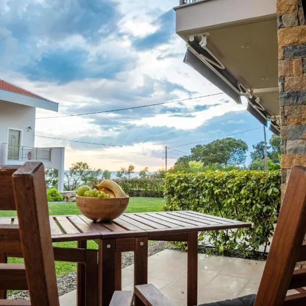 Royalty Suites Seaside, hotel v destinaci Nikiti