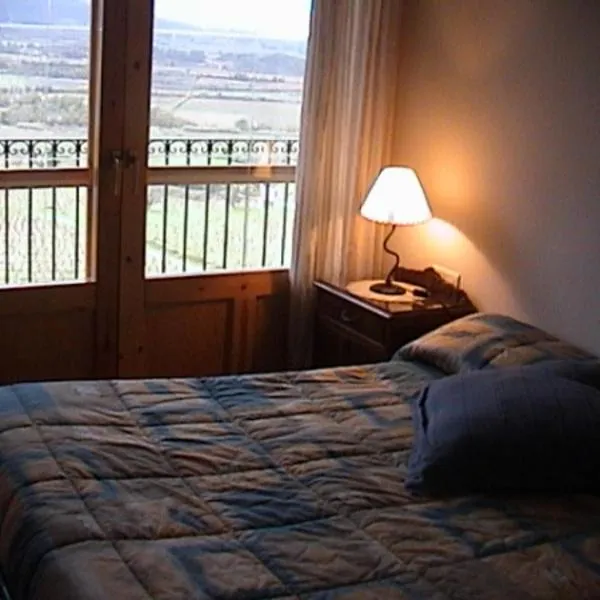 Tossal del Maig, hotel di Barbará