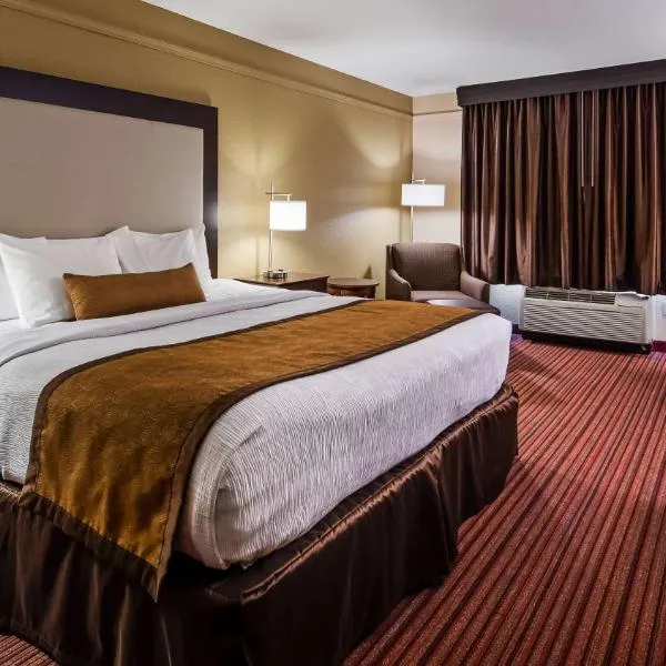 Best Western Plus Strawberry Inn & Suites, hotel in Knoxville