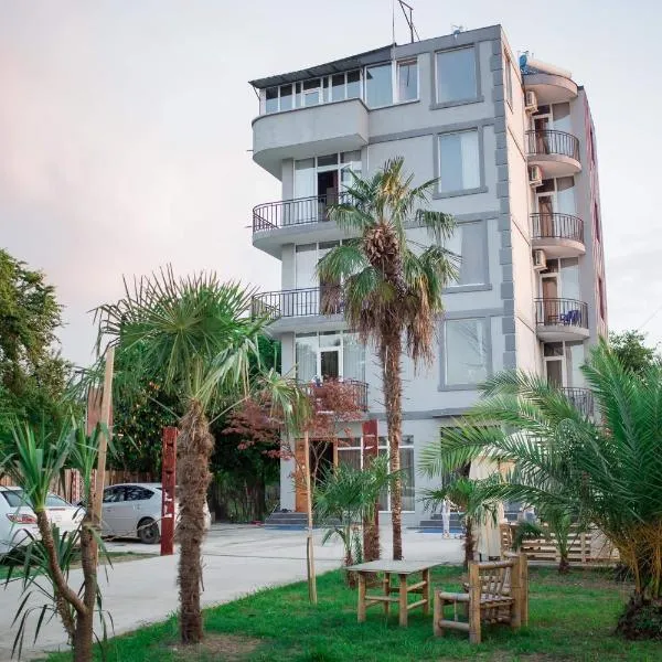 HOTEL Dadu, hotel in Batumi