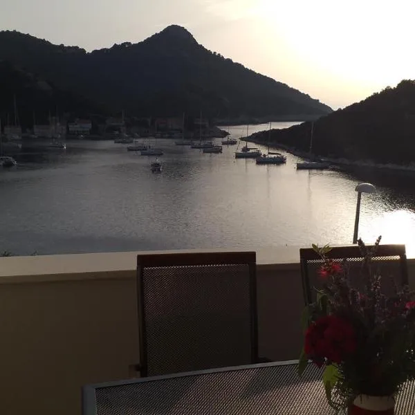 Apartment Zaklopatica, hotell sihtkohas Lastovo