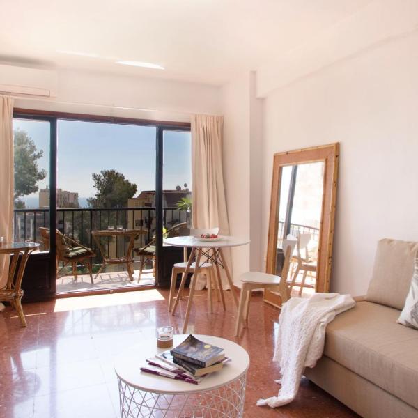 Charming sea view apartment nearby everything