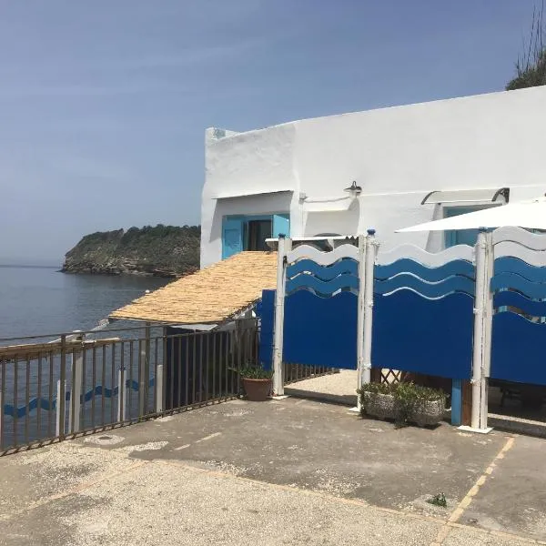 Azzurromare Residence, hotel v destinaci Procida