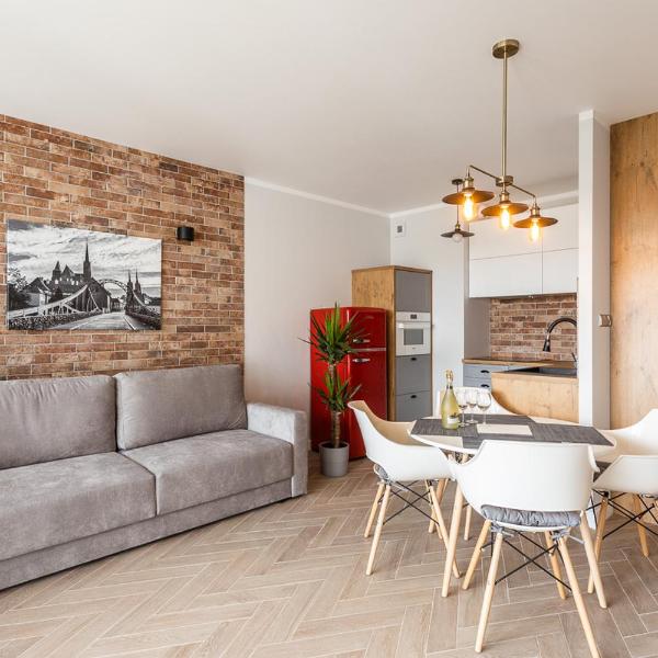 B&W Luxurious Apartment in the center of Wroclaw