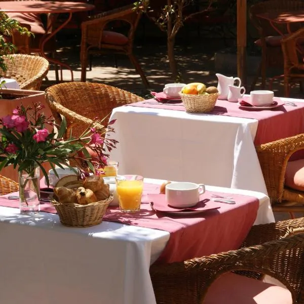 Auberge des Glycines, hotel di Porquerolles