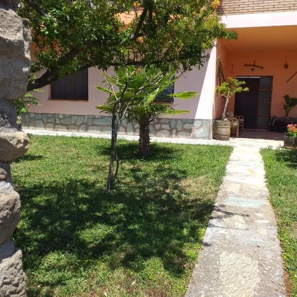 CASA el NOGAL, hotel a Salas Bajas