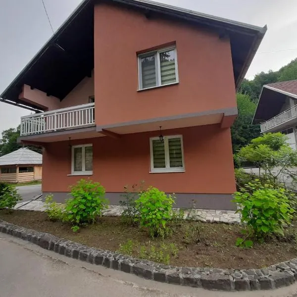 Demmir,位于特拉夫尼克的酒店