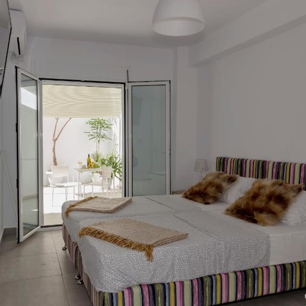 Attiki sunshine apartment with terrace. vipgreece.