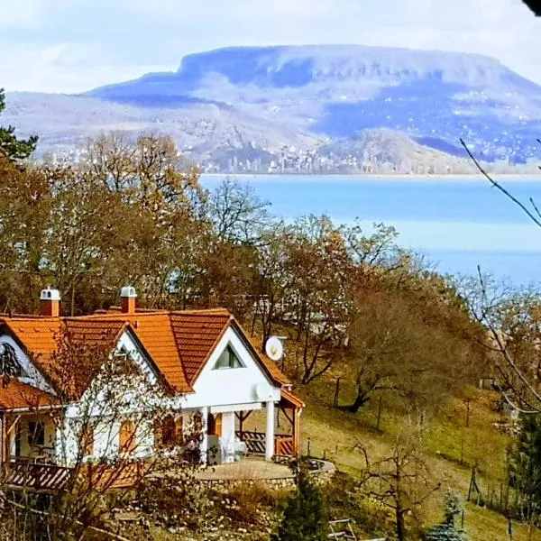 Ezüsthíd Apartman, hotel v destinaci Balatongyörök