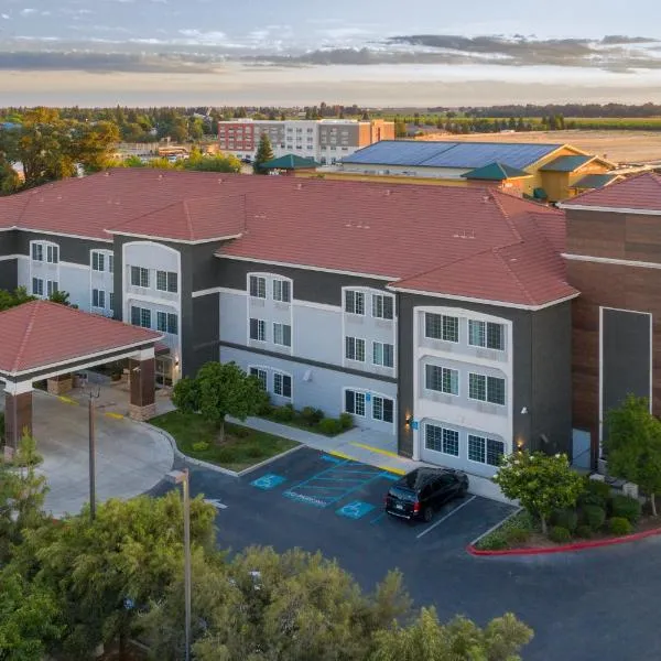 La Quinta by Wyndham Visalia/Sequoia Gateway, hotel a Visalia