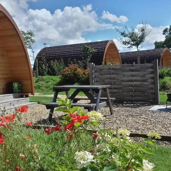 Buttercup Glamping Pod, hotel in Cheltenham
