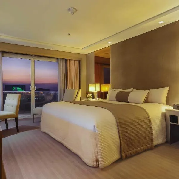 Midas Hotel and Casino, hótel í Manila