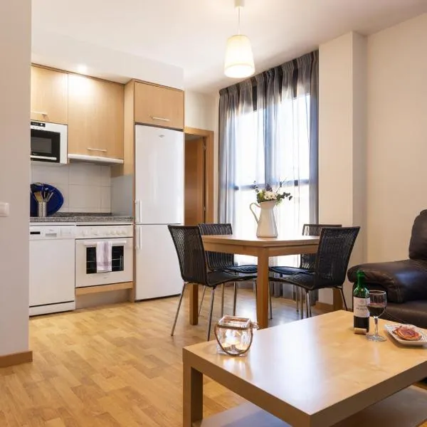 Apartamentos Turísticos Real Valle Ezcaray, מלון בZorraquín