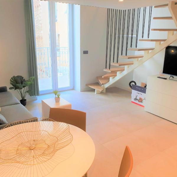 DUPLEX BALCON CENTRE MER 207