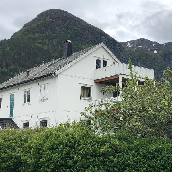 Åndalsnes gustehouse