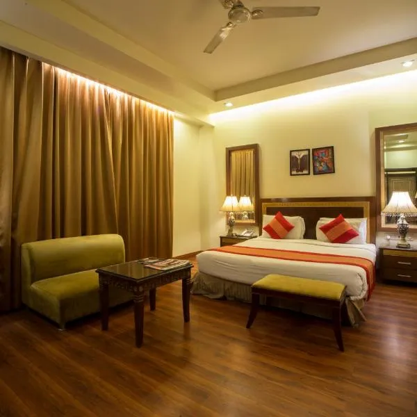 Hotel Picasso Paschim Vihar Delhi - Couple Friendly Local IDs Accepted，新德里的飯店