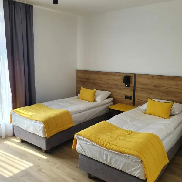 VILLA 17 Noclegi、プウォツクのホテル