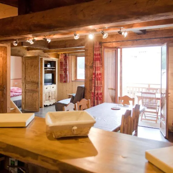 Chalet l'aubépine résidence B&B, khách sạn ở Bessans