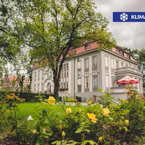 Hotel Willa Starosty: Międzyrzecz şehrinde bir otel