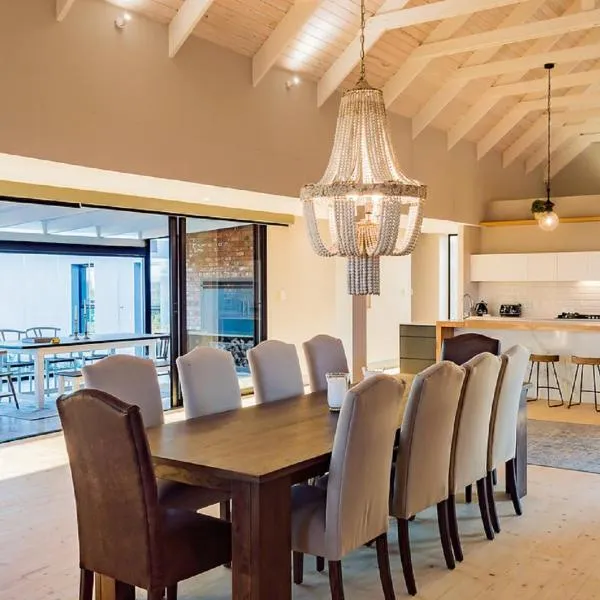 House 222 Gowrie Farm Estate, hotel in Nottingham Road