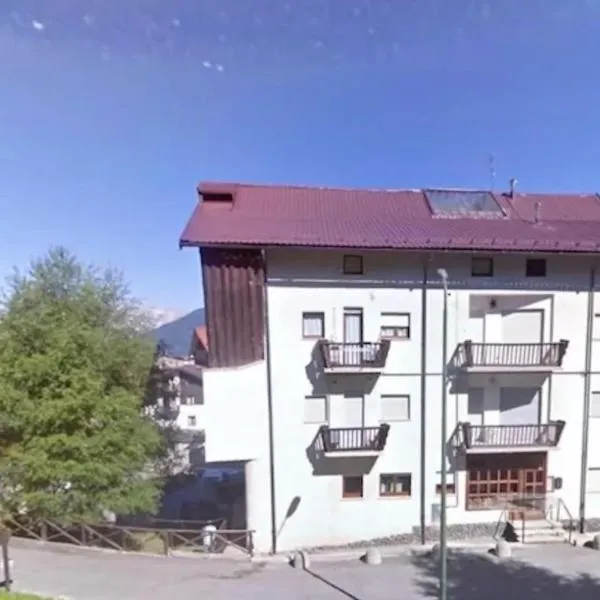 SAUZE 50 MT PISTE CLOTES, hôtel à Sauze dʼOulx