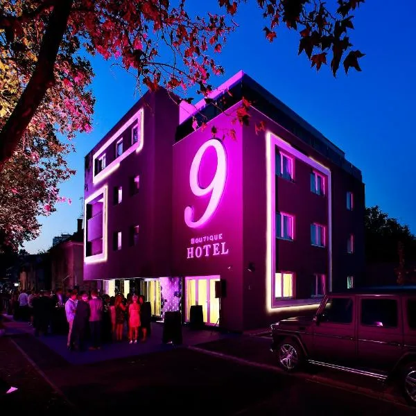 Hotel 9 – hotel w Zagrzebiu