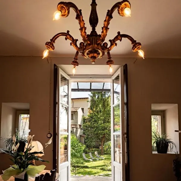 B&B Villa Rosalinda, hotel in Dongo