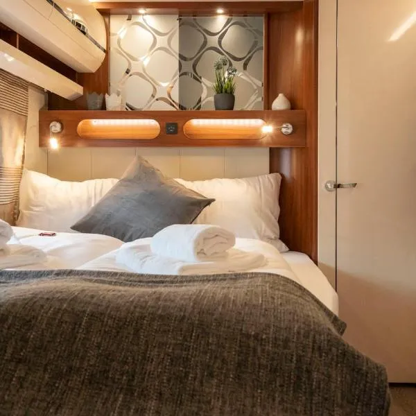 Bergwelt-M - Scheunencamping, hotel in Schröcken