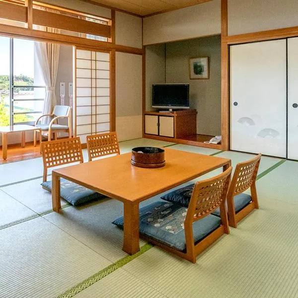 Awara Kitagata Onsen Kohanso Hana Yurari, Hotel in Awara