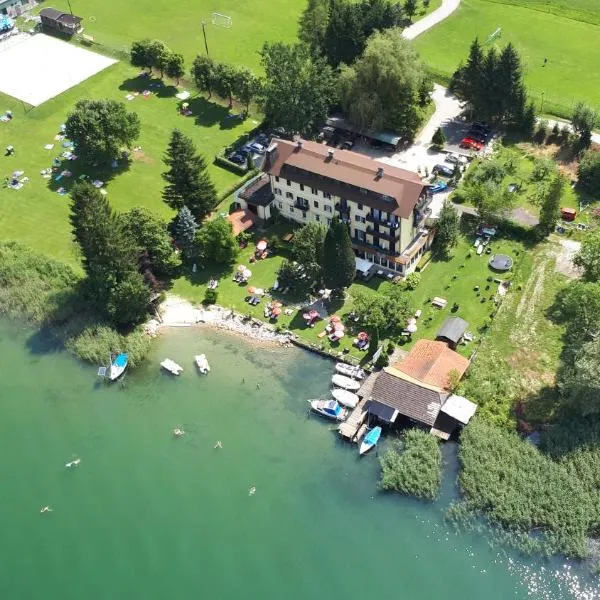 Strandhotel Prinz, hotel a Ossiach