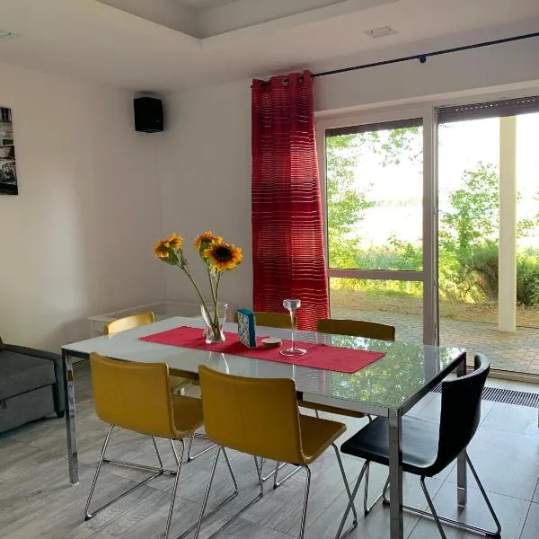 Yacht Club Apartamenty, hotel v destinaci Radzyń