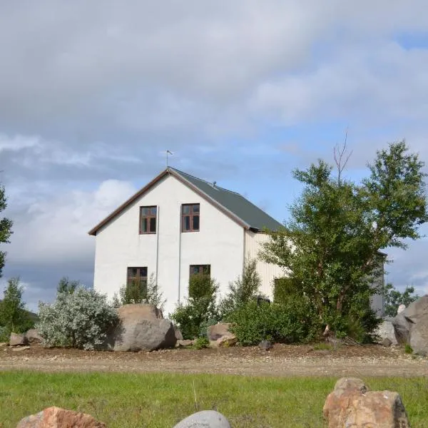 Guesthouse Gamli Bær, ξενοδοχείο σε Husafell