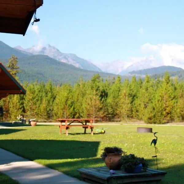 Twin Peaks Resort, hotel in Valemount